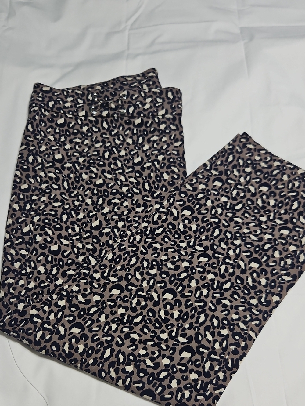 Rafaella Taupe & Black Leopard Crop Pants